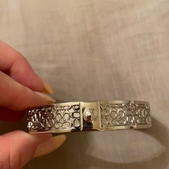 Coach silver bangle in excellent condition. - Picture 1 of 3